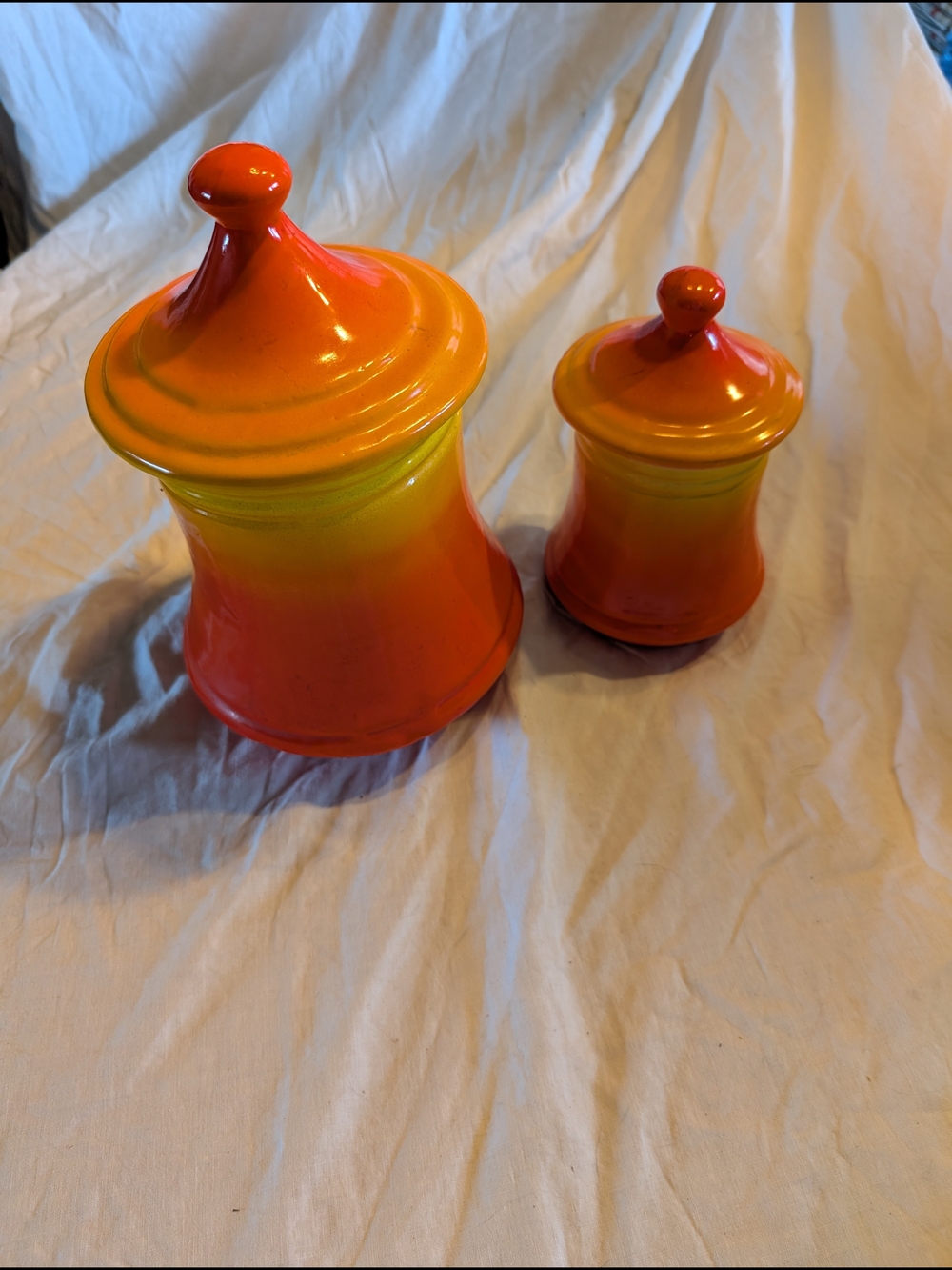 2/100$ Vintage Orange and Yellow Ceramic Kitchen Canister Set